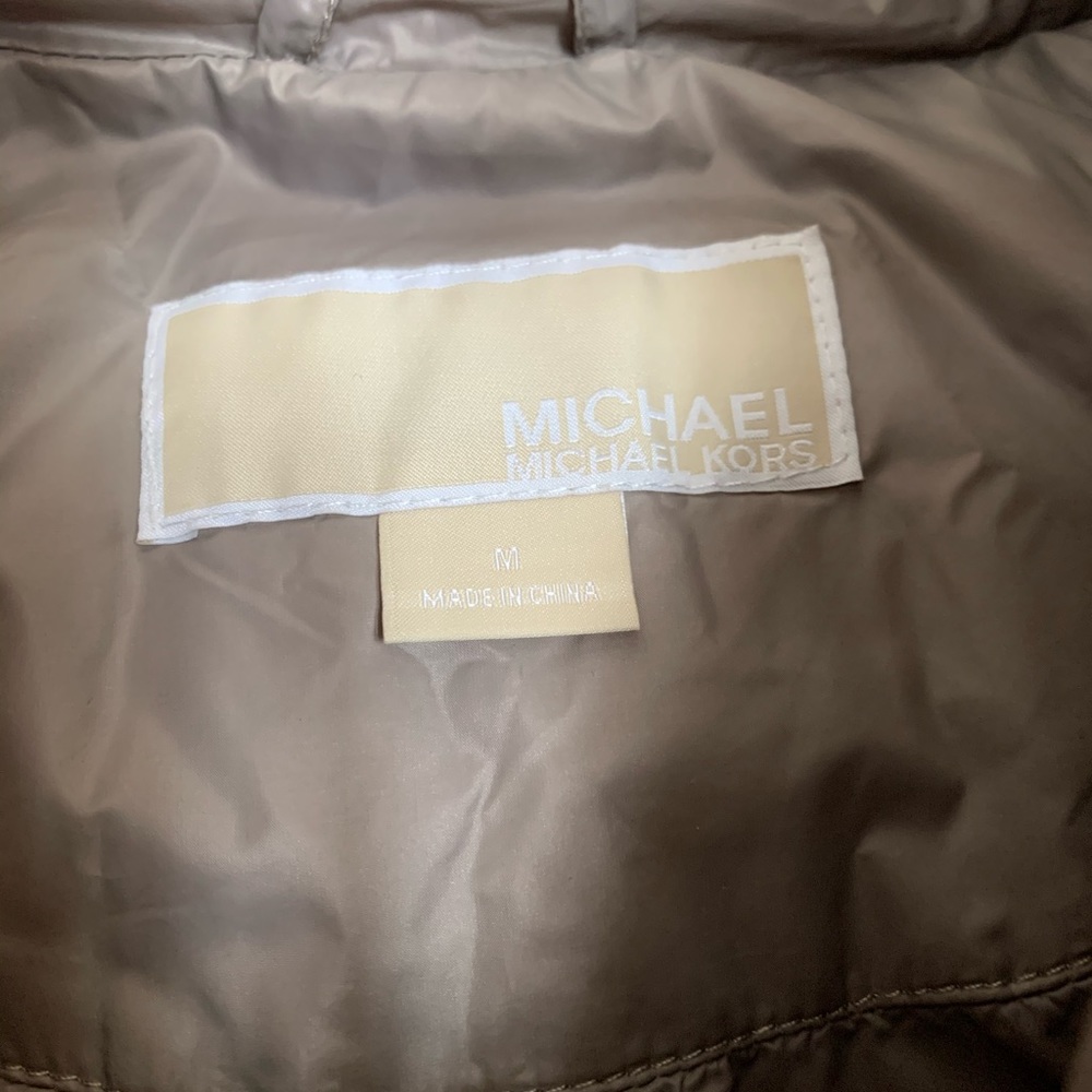 Michael Kors puffy 3/4 length jacket - Picture 3 of 5